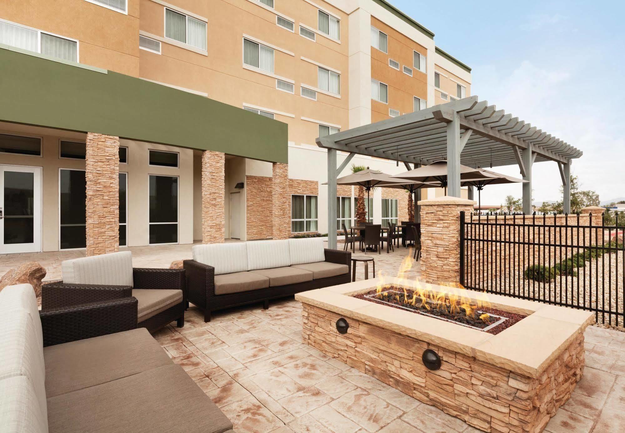Courtyard By Marriott El Paso East/I-10 Hotel Exterior foto